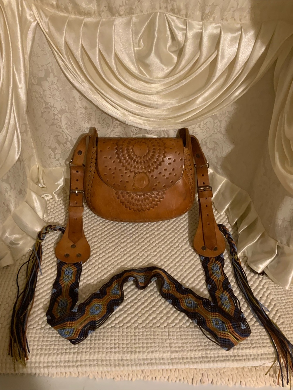 LEATHER SADDLE BAG